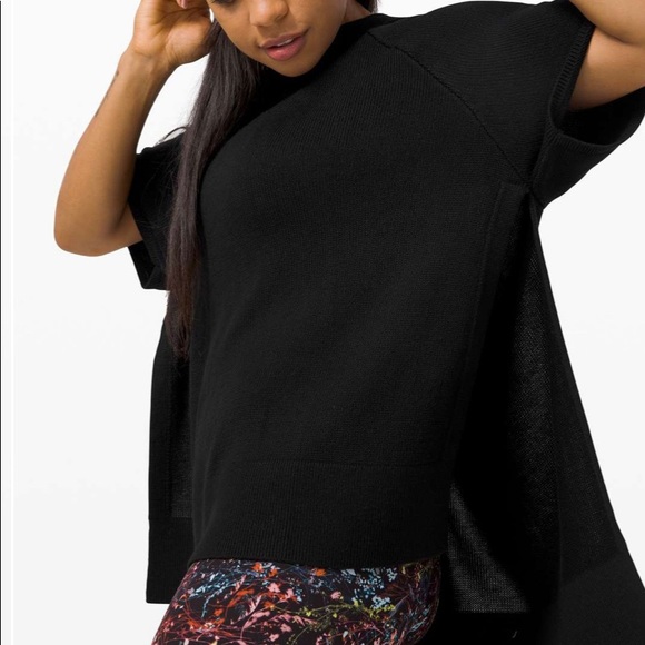 Lululemon | Opened Up Poncho in black - Picture 4 of 6